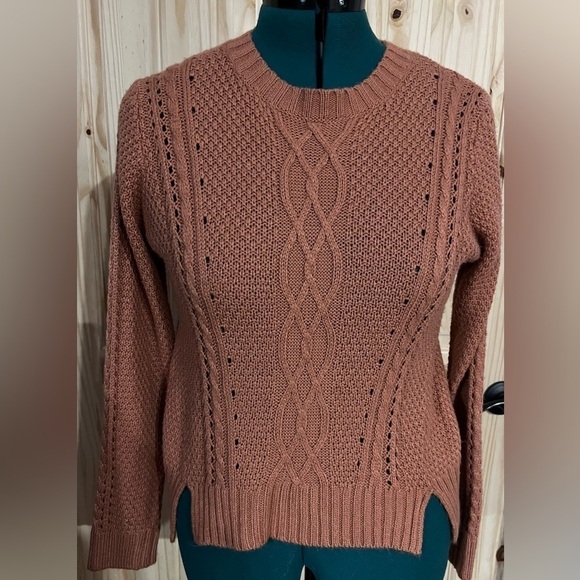 Olive & Oak size small salmon color knit sweater - Picture 1 of 4